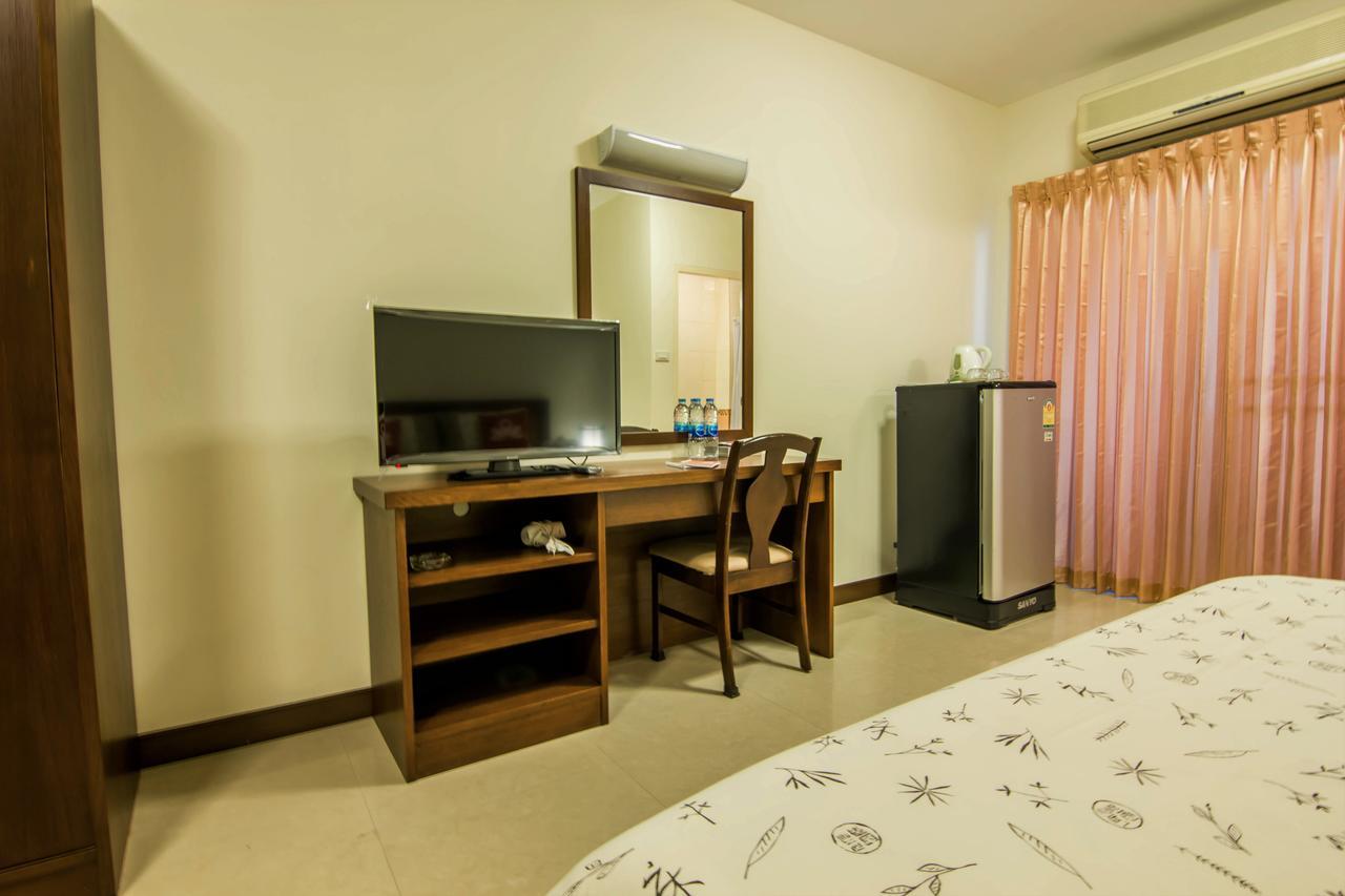 Zen Rooms Sukhumvit 81 Бангкок Екстер'єр фото