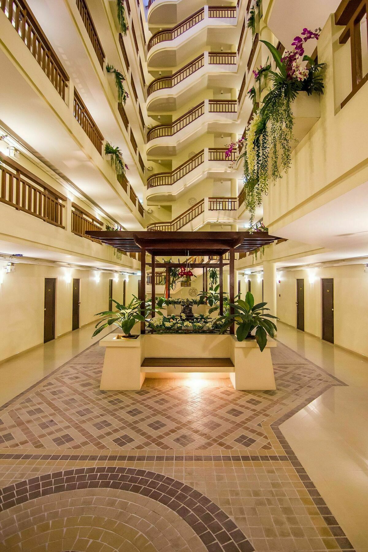 Zen Rooms Sukhumvit 81 Бангкок Екстер'єр фото