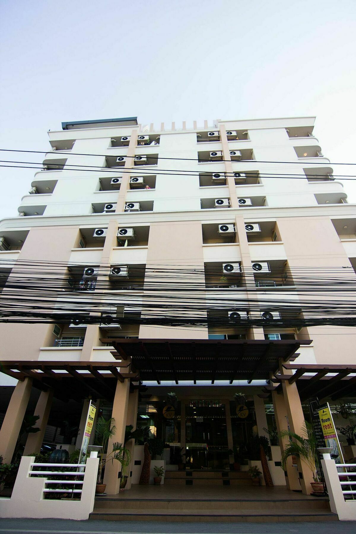 Zen Rooms Sukhumvit 81 Бангкок Екстер'єр фото